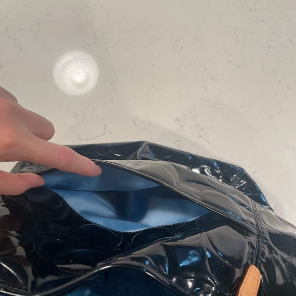 Vintage coach patent leather shoulder tote bag - Picture 5 of 12